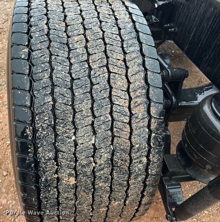 image for item ER4865 2022 Kenworth T680 semi truck