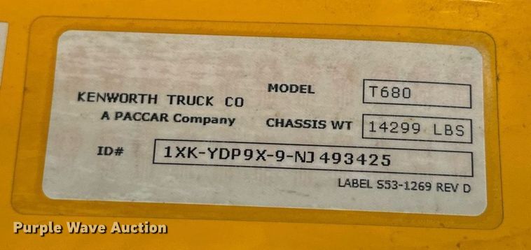 image for item ER4865 2022 Kenworth T680 semi truck