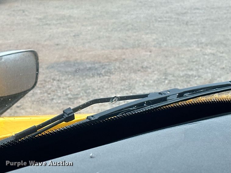 image for item ER4866 2022 Freightliner Cascadia 126 semi truck