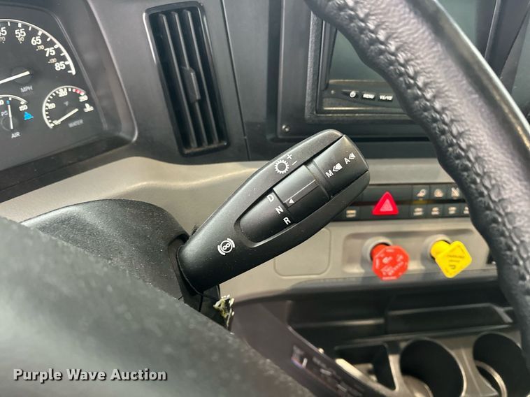 image for item ER4866 2022 Freightliner Cascadia 126 semi truck