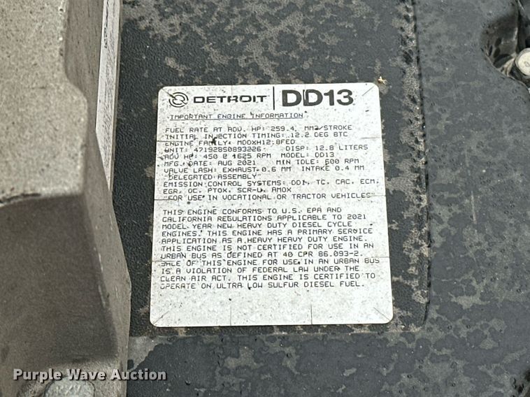 image for item ER4866 2022 Freightliner Cascadia 126 semi truck