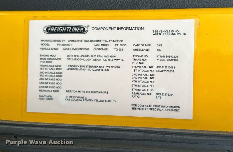 image for item ER4866 2022 Freightliner Cascadia 126 semi truck