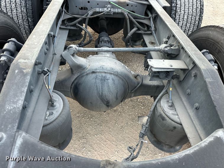 image for item ER4867 2021 Freightliner Cascadia 126 semi truck