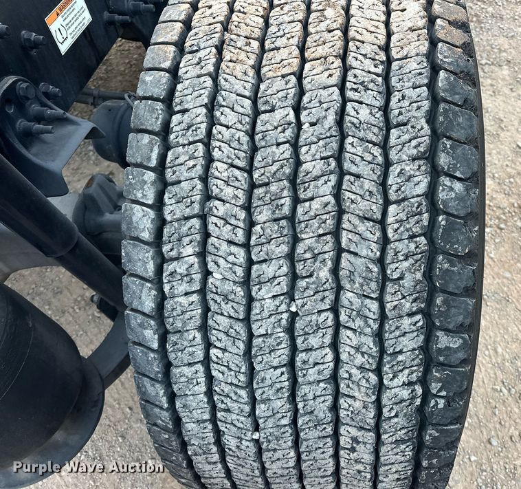 image for item ER4867 2021 Freightliner Cascadia 126 semi truck