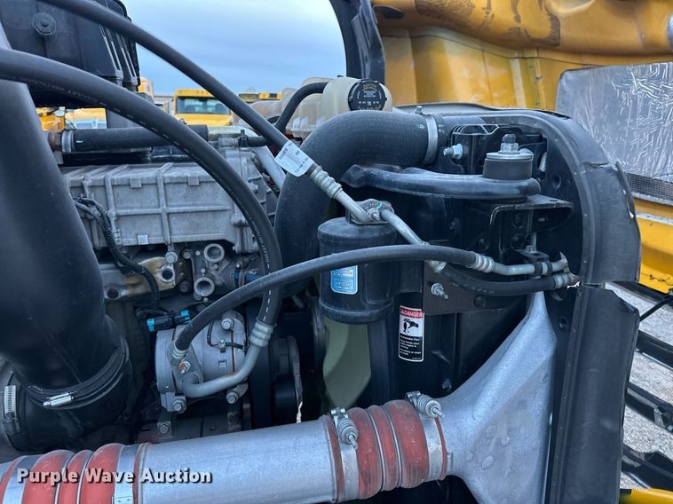 image for item ER4868 2021 Freightliner Cascadia 126 semi truck