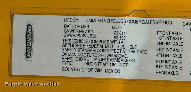 image for item ER4868 2021 Freightliner Cascadia 126 semi truck