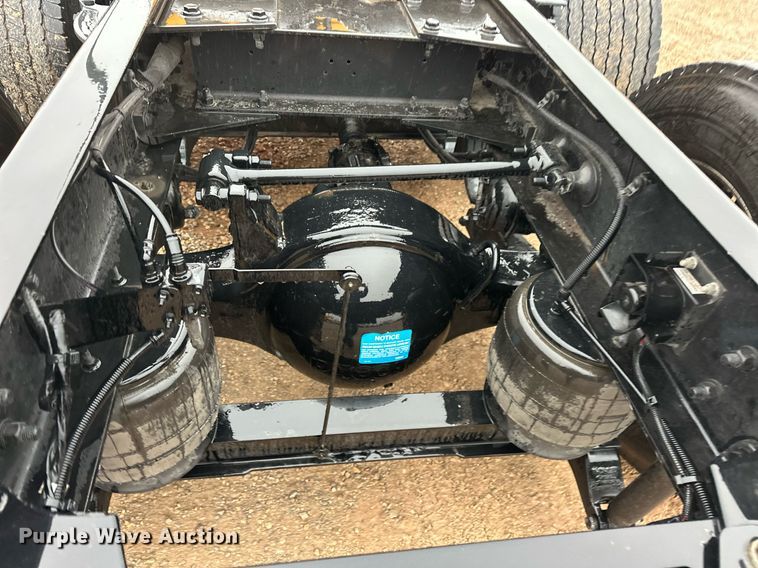 image for item ER4869 2022 Kenworth T680 semi truck