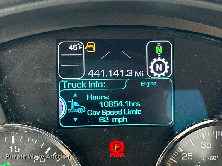 image for item ER4869 2022 Kenworth T680 semi truck