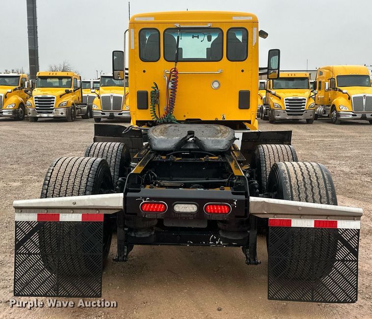 image for item ER4870 2020 Kenworth T680 semi truck