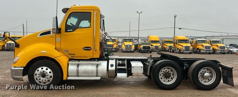 image for item ER4870 2020 Kenworth T680 semi truck