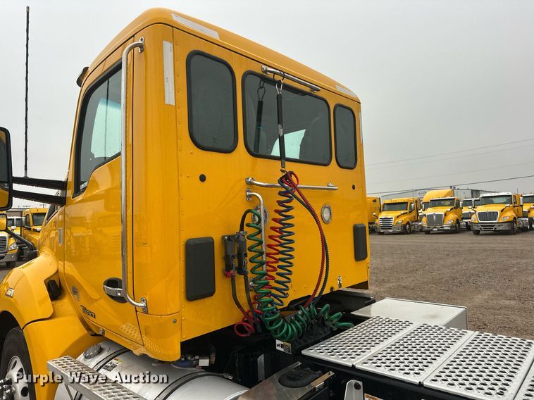 image for item ER4870 2020 Kenworth T680 semi truck