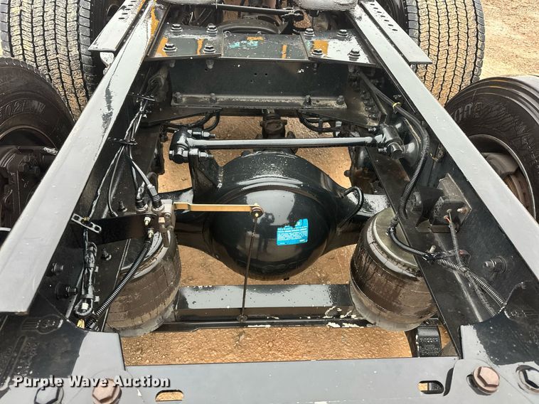 image for item ER4870 2020 Kenworth T680 semi truck