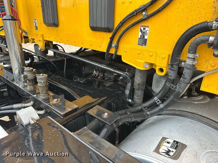 image for item ER4871 2021 Kenworth T680 semi truck