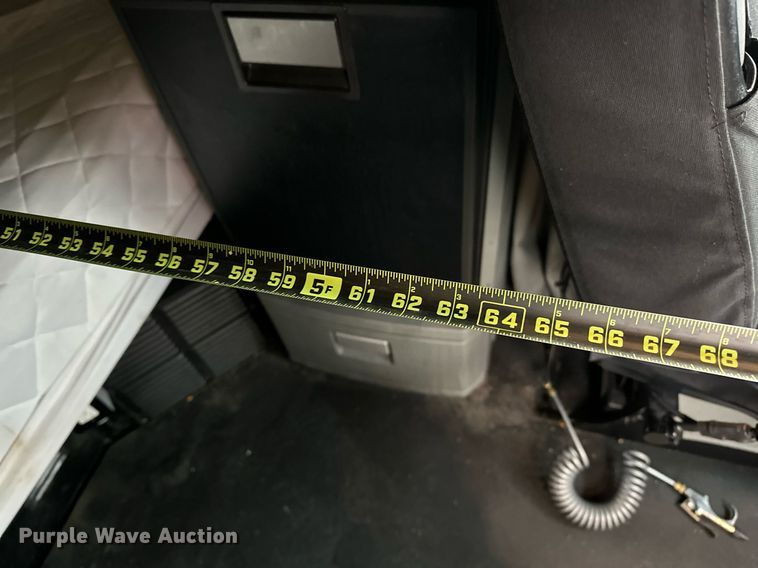 image for item ER4871 2021 Kenworth T680 semi truck