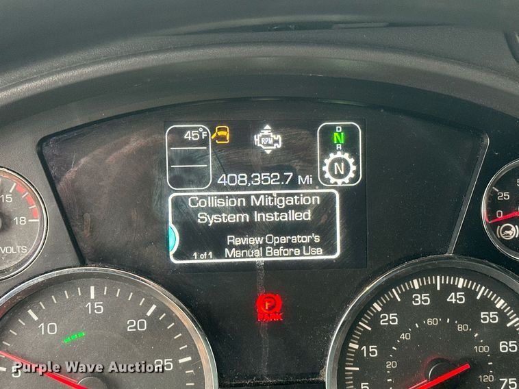 image for item ER4872 2020 Kenworth T680 semi truck