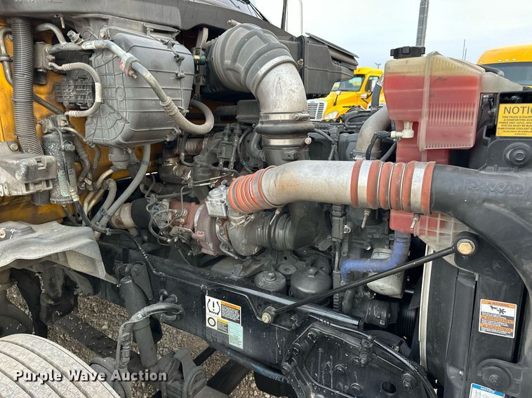 image for item ER4873 2021 Kenworth T680 semi truck