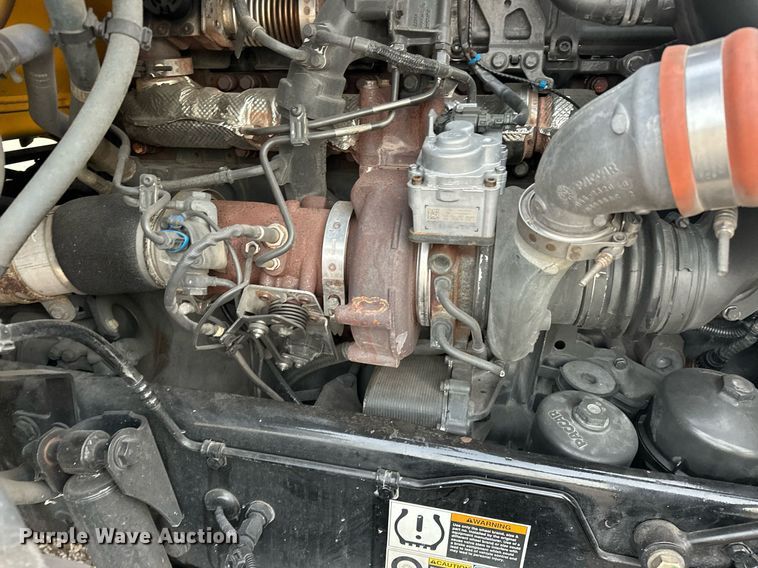 image for item ER4873 2021 Kenworth T680 semi truck