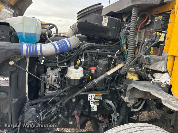 image for item ER4873 2021 Kenworth T680 semi truck