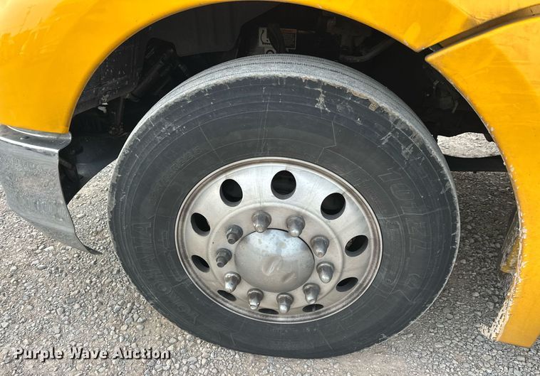 image for item ER4873 2021 Kenworth T680 semi truck