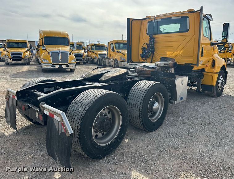 image for item ER4875 2021 International LT625 semi truck