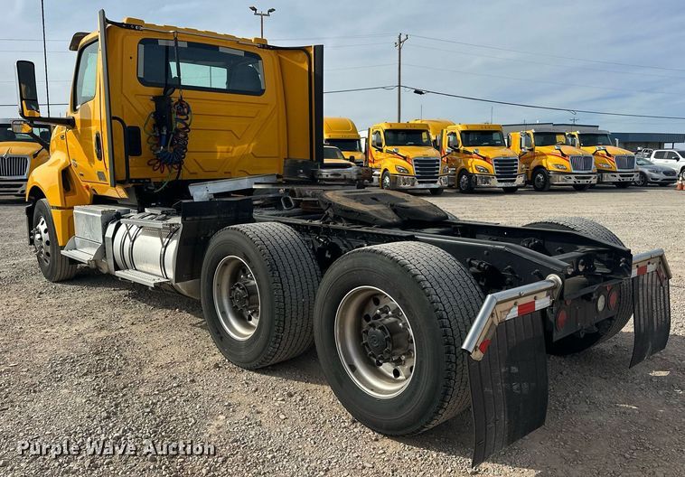 image for item ER4875 2021 International LT625 semi truck