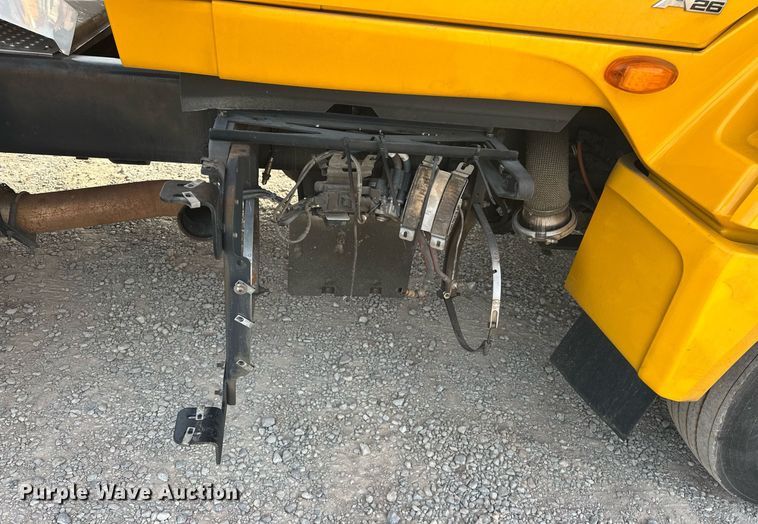 image for item ER4875 2021 International LT625 semi truck