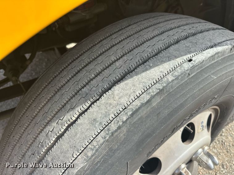 image for item ER4875 2021 International LT625 semi truck