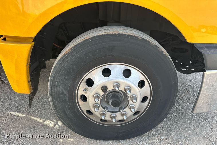 image for item ER4875 2021 International LT625 semi truck