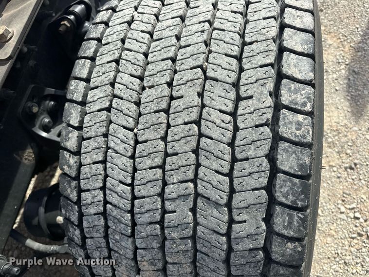 image for item ER4875 2021 International LT625 semi truck