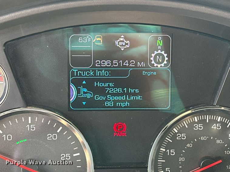 image for item ER4876 2022 Kenworth T680 semi truck