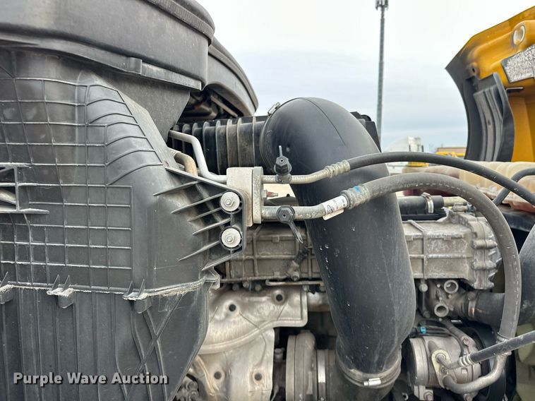 image for item ER4877 2021 Freightliner Cascadia 126 semi truck