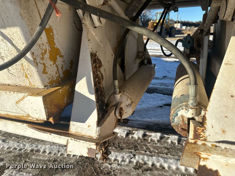 image for item ER5115 1971 Cook Bros bottom dump trailer