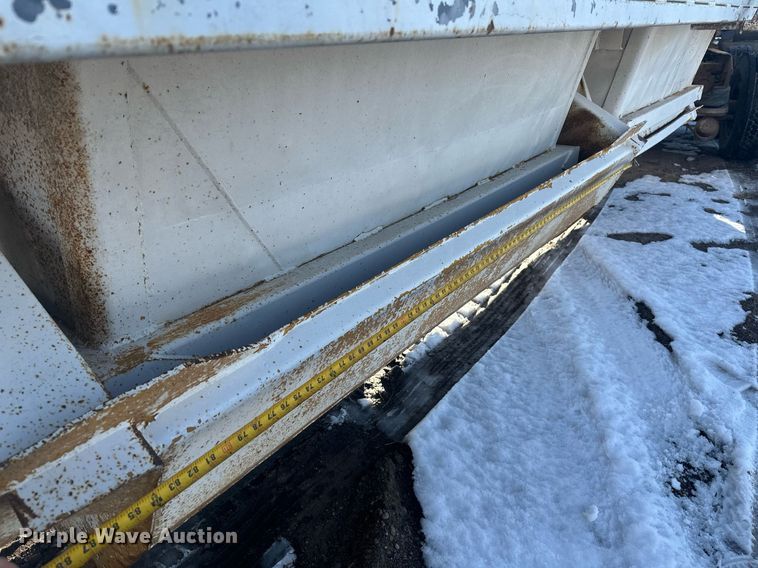 image for item ER5115 1971 Cook Bros bottom dump trailer