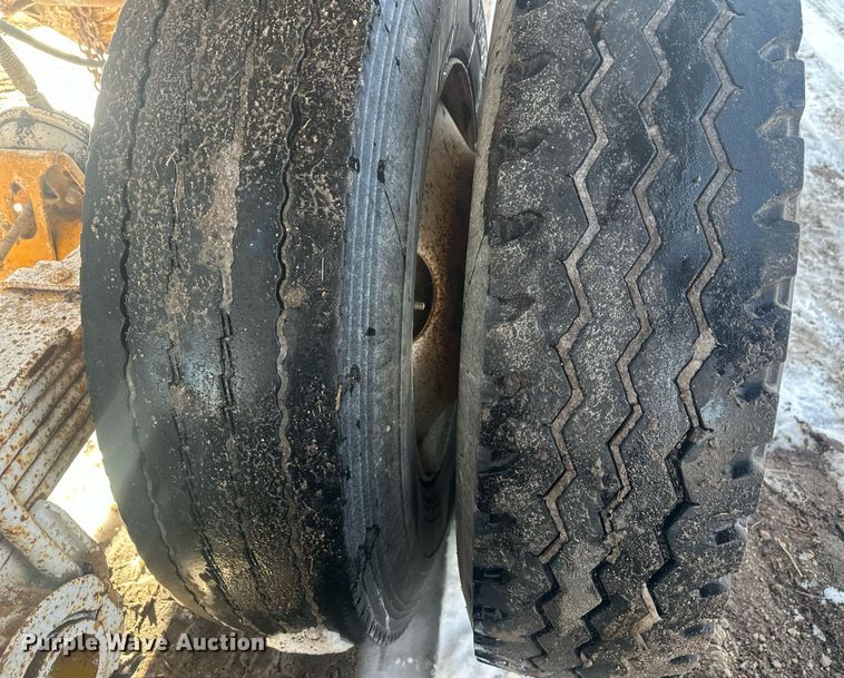 image for item ER5115 1971 Cook Bros bottom dump trailer