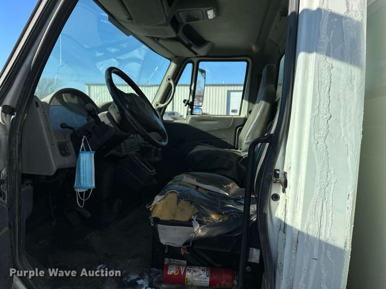 image for item ER8575 2010 International DuraStar 4300 delivery truck