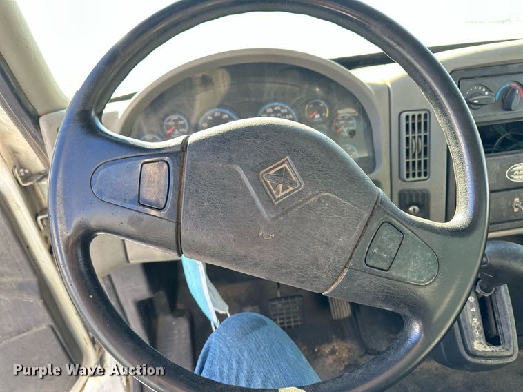 image for item ER8575 2010 International DuraStar 4300 delivery truck