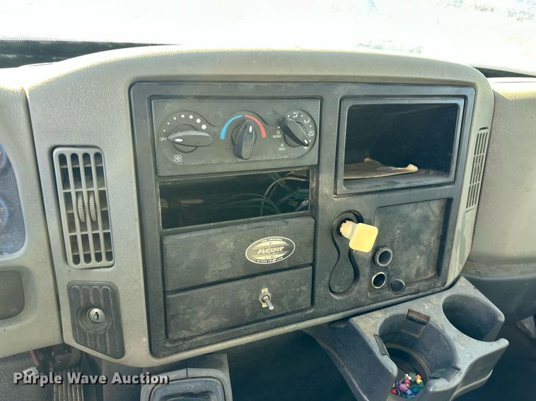 image for item ER8575 2010 International DuraStar 4300 delivery truck