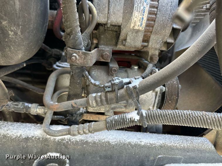 image for item ER8576 2009 Ford F650 Super Duty XL delivery truck