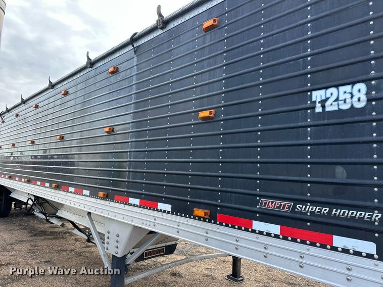 image for item ER8661 2018 Timpte grain trailer