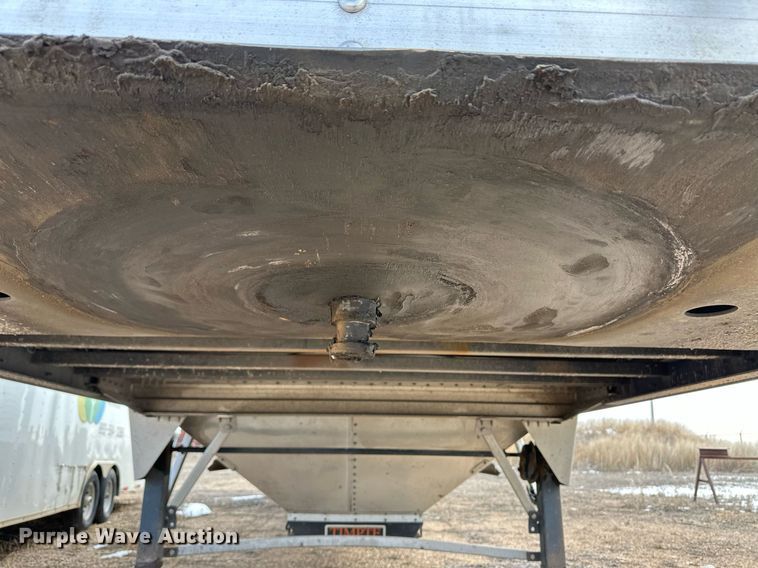 image for item ER8661 2018 Timpte grain trailer