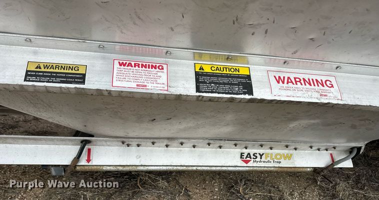 image for item ER8661 2018 Timpte grain trailer