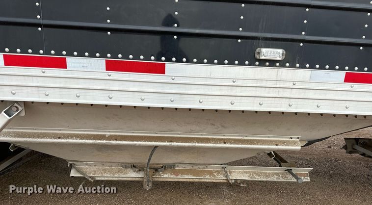 image for item ER8662 2023 Timpte grain trailer