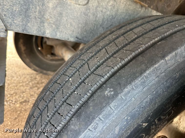 image for item ER8662 2023 Timpte grain trailer