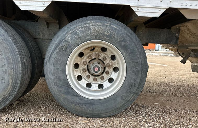 image for item ER8662 2023 Timpte grain trailer