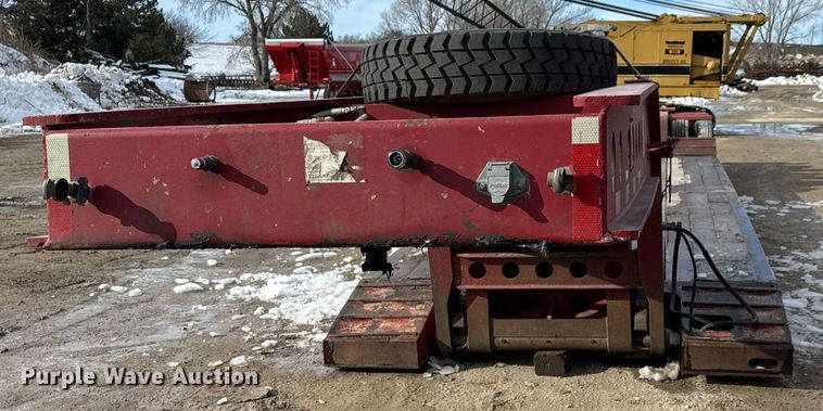 image for item LH9432 1995 Fontaine 503 T1C NGB lowboy equipment trailer