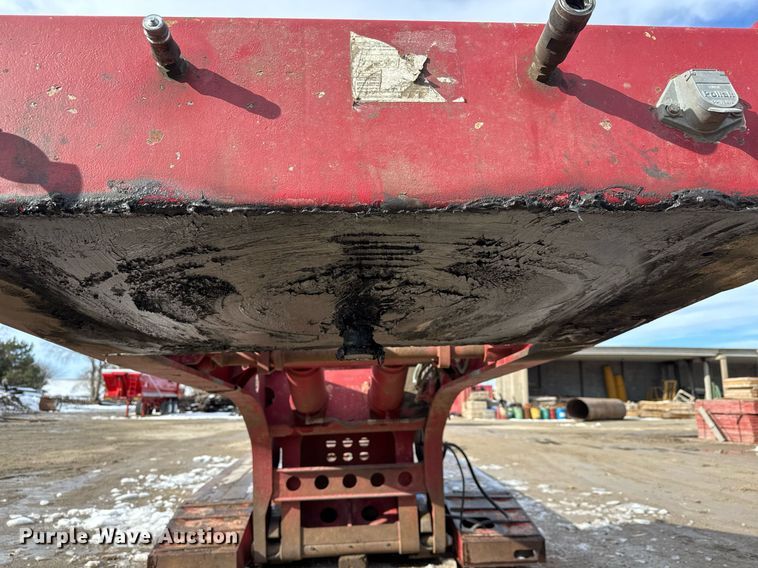 image for item LH9432 1995 Fontaine 503 T1C NGB lowboy equipment trailer