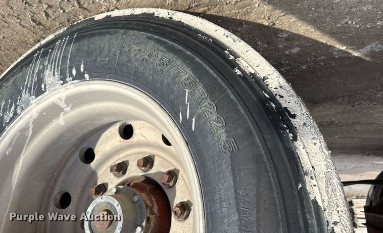 image for item LH9432 1995 Fontaine 503 T1C NGB lowboy equipment trailer