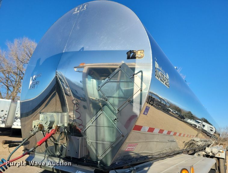 image for item NB9760 1998 Stainless Tank & Equipment  tank trailer