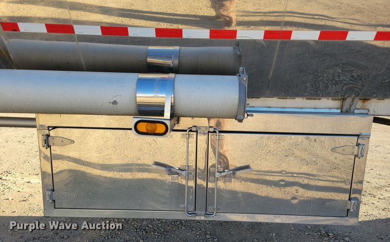 image for item NB9760 1998 Stainless Tank & Equipment  tank trailer