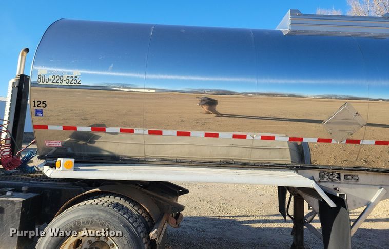 image for item NB9760 1998 Stainless Tank & Equipment  tank trailer